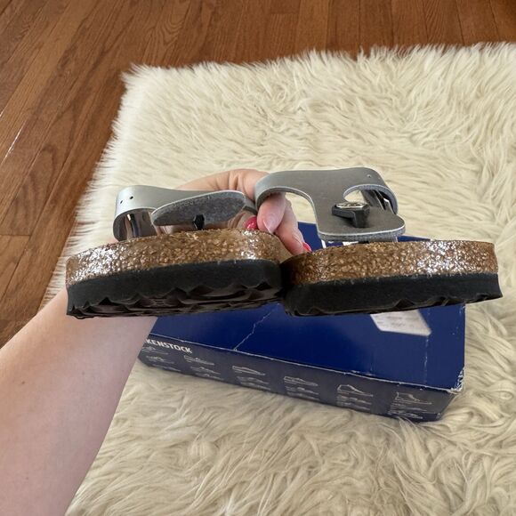 Birkenstock Gizeh Thong Sandals Leather Birko-Flor Silver Women’s EU37 NEW BOX - Picture 9 of 15